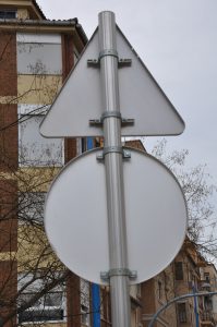 trasera señal aluminio abierta